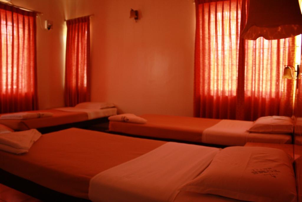 Tom'S Hotel Bangalore Exterior foto
